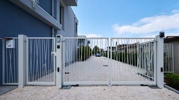 Enceinte de lâhĂ©bergement