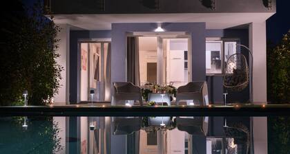 ELEGANTE VILLA, STRUTTURA NUOVA E MODERNA. A POCHI PASSI DAL CENTRO
