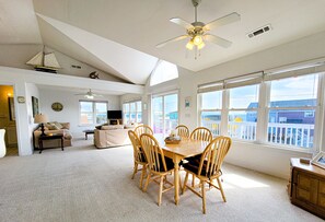Smart TV, DVD player - Prelude to Paradise – Relax & Unwind by the Sea (Surf City)