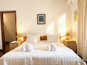 Family Apartment | In-room safe, laptop workspace, free WiFi, bed sheets - Golden Sun Hotel Patmos (Patmos)