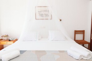 Double or Twin Room, Sea View | In-room safe, laptop workspace, free WiFi, bed sheets - Golden Sun Hotel Patmos (Patmos)