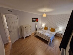 4 Schlafzimmer, WLAN, Bettwäsche