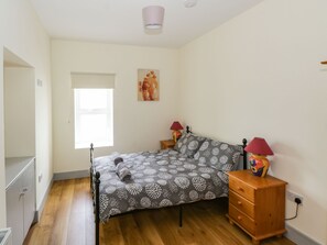 3 bedrooms, individually decorated, individually furnished, free WiFi