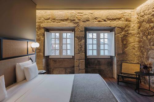 Superior Room | Minibar, in-room safe, desk, blackout drapes