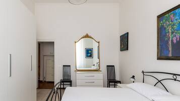 1 Schlafzimmer, Bügeleisen/Bügelbrett, kostenloses WLAN, Bettwäsche