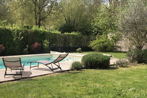 Alberca al aire libre y alberca climatizada