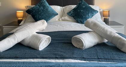 Modern, Stylish Studio Apartment in Central Northampton