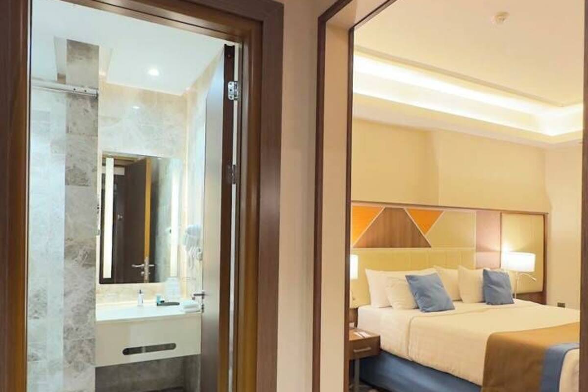 Family Suite, City View | In-room safe, desk, soundproofing, iron/ironing board (on request)
