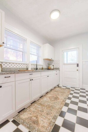 Fridge, microwave, dishwasher, coffee/tea maker