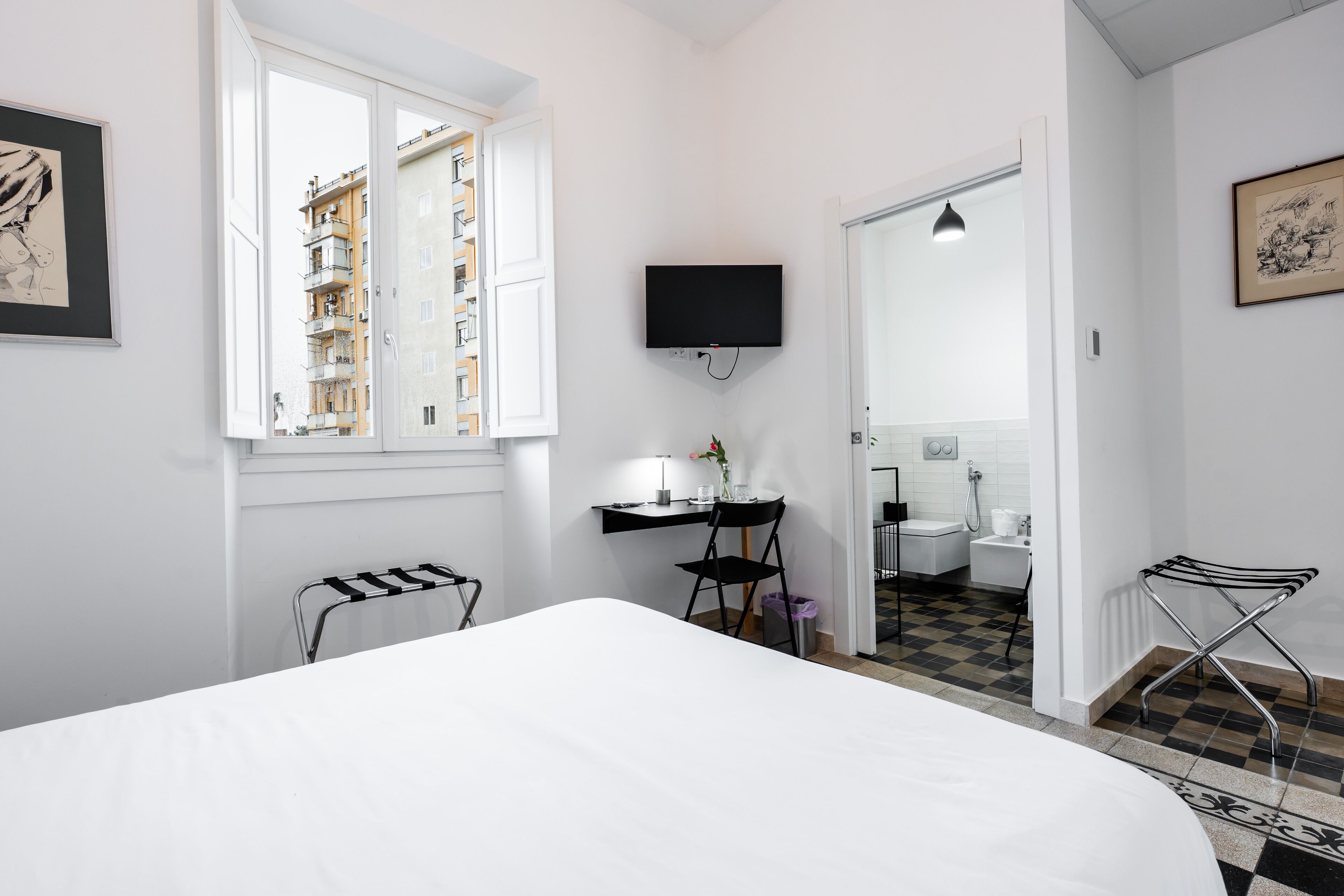 Bureau, chambres insonorisées, Wi-Fi gratuit, draps fournis