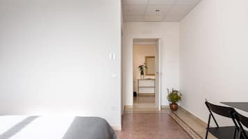 Habitación City doble | 1 dormitorio, escritorio, sistema de insonorización y wifi gratis