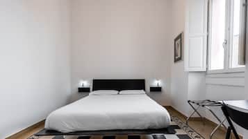 Klassieke kamer | Een bureau, geluiddichte muren, gratis wifi, beddengoed