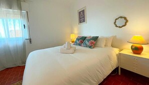 1 bedroom, iron/ironing board, free WiFi, bed sheets - Ria Beach House | 1 Bedroom | Beach Front | Praia de Faro (Faro)