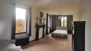 4 bedrooms