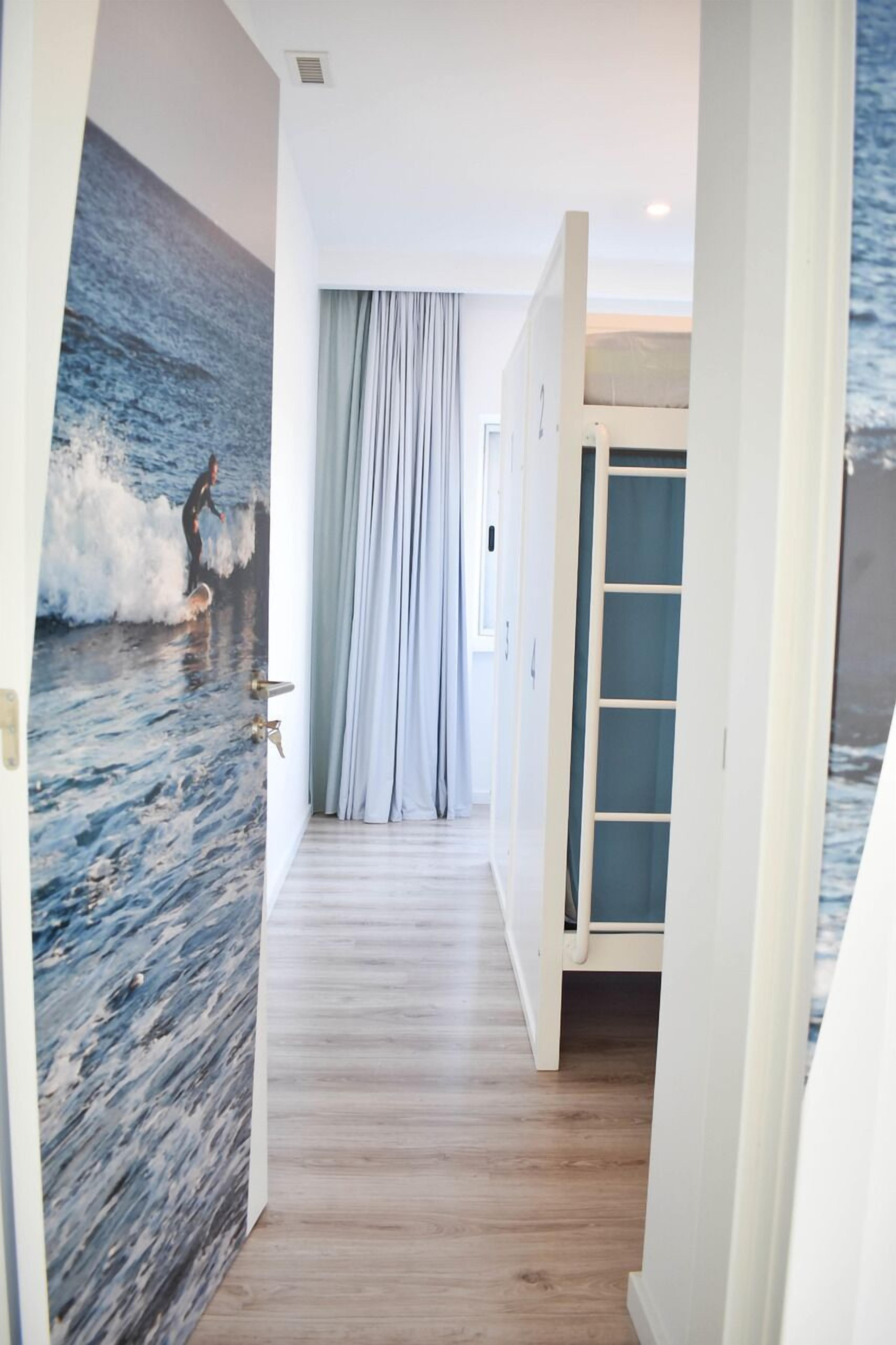 Gemeinsamer Standard-Schlafsaal, Gemischter Schlafsaal | Allergikerbettwaren, Verdunkelungsvorhänge, schallisolierte Zimmer