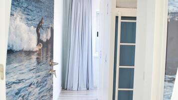 Asrama Umum Standar, asrama campuran | Seprai antialergi, tirai kedap cahaya, kedap suara, dan Wi-Fi gratis