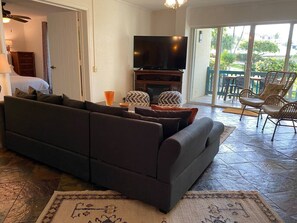 Smart TV, DVD player, stereo