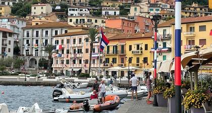 MADDY HOUSE - 50 mt from the sea, bright and new apartment in Porto S. Stefano