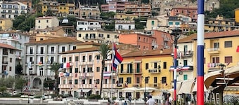 MADDY HOUSE - 50 mt from the sea, bright and new apartment in Porto S. Stefano