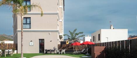 Piscine extérieure (ouverte en saison)