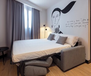 Superior Suite | 2 bedrooms, hypo-allergenic bedding, down comforters, in-room safe