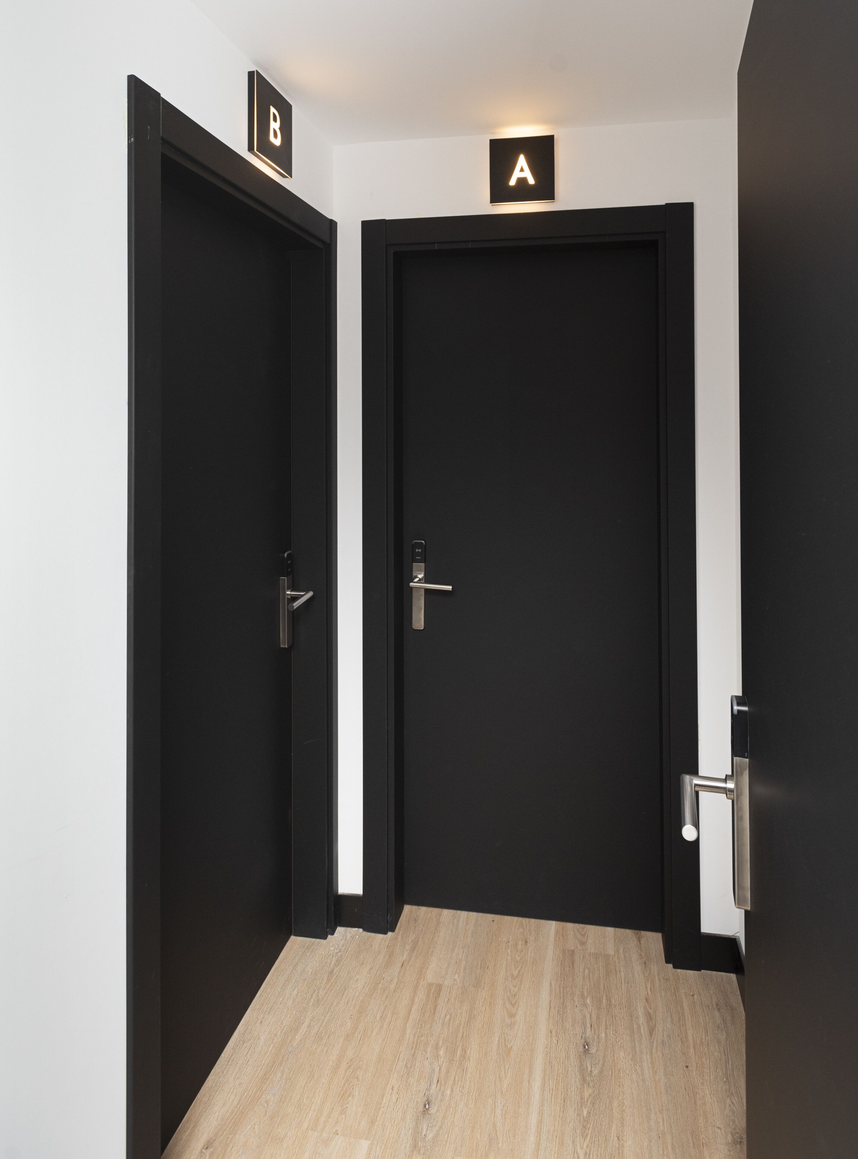 Family Apartment, 2 Bedrooms, Terrace | Peralatan tempat tidur hipoalergenik, gebar bulu kapas 