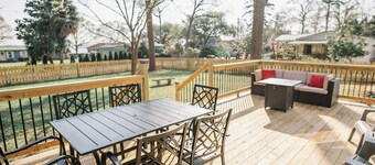 Kindred Spirits Retreat at Lake Marion - Pet Friendly Getaway Minutes from I-95!