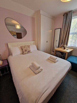 1 Schlafzimmer, WLAN, Bettwäsche