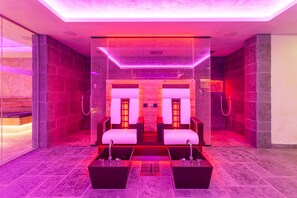 Sauna, sports massages, 1 treatment room, massages