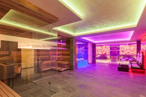 Sauna, sports massages, 1 treatment room, massages