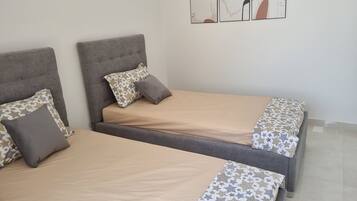 3 bedrooms, WiFi, bed sheets