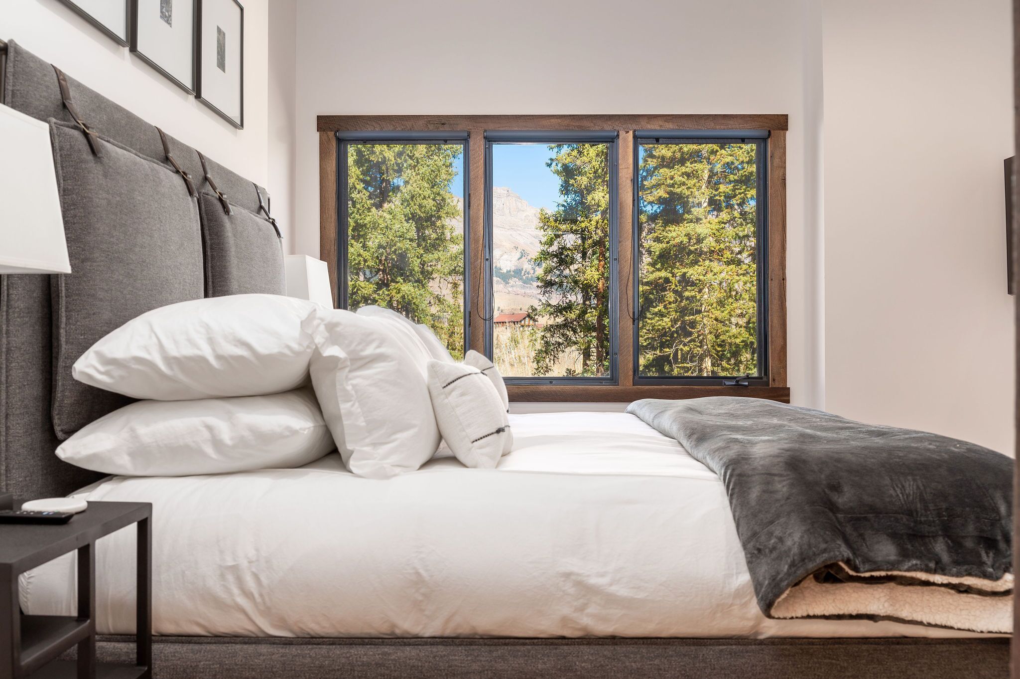 4 Schlafzimmer, Schreibtisch, Bügeleisen/Bügelbrett, Reisekinderbett