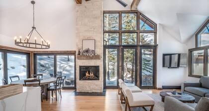 Direct Ski In/Out Private Single Family; Brand New 10 Person Hot-Tub!