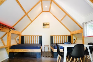 Interior - Wild Pines Cabins (Eldon)