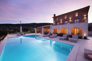 Exterior detail - Reveli Suites (Kefalonia)