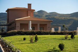 Exterior - Reveli Suites (Kefalonia)