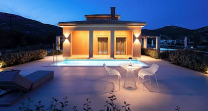 Reveli Suites