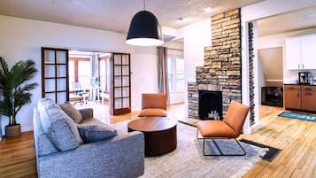 TV, fireplace, offices