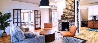 Hot Tub, Fenced Yard, Games, Office/Gym + Pets Ok!