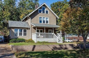 Exterior - Hot Tub | Arcade | Fenced Yard | Sleeps 10 | Pets (Des Moines)