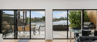 Lakehouse28 Waterfront Resort Living Encounter Bay