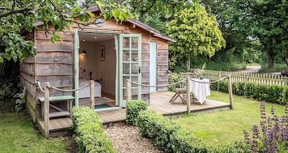 Pebble Lodge, Toad Hall, Wangford