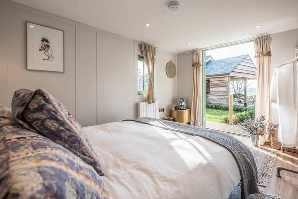 1 غرفة نوم وملاءات أسرّة