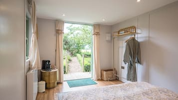 1 dormitorio y ropa de cama