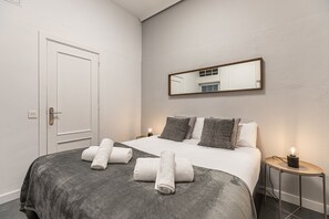 3 habitaciones, tabla de planchar con plancha y wifi gratis 