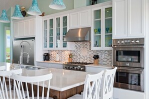 Fridge, microwave, dishwasher, coffee/tea maker