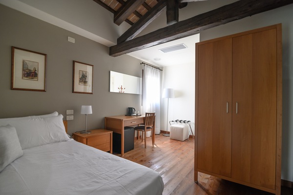 Superior Single Room, 1 Twin Bed | In-room safe, desk, free WiFi, bed sheets