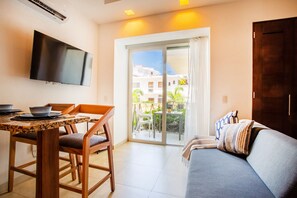 Een flatscreentelevisie