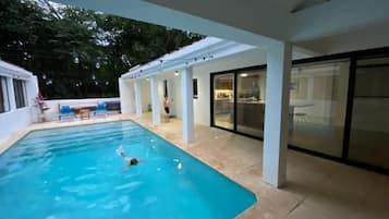Indoor pool, outdoor pool