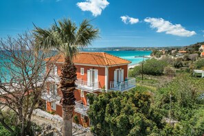 Exterior - “Angela partial sea view 5” room with sea view, Wi-Fi and air conditioning (kefalonia)